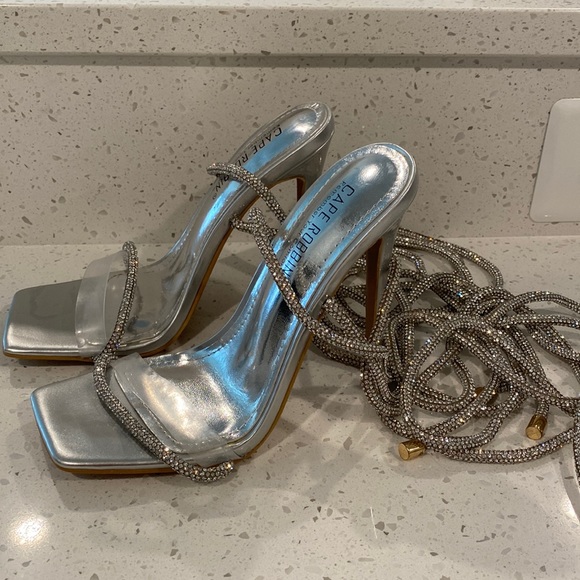 NEVER WORN, BRAND NEW!!! Miss Lola rhinestone lace up heals! - Picture 1 of 2